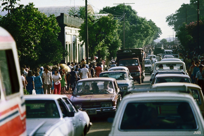 AÑO 1979 - COLOR - VIDA CAMPESINA EN PARAGUAY (JOSÉ MARÍA BLANCH)
